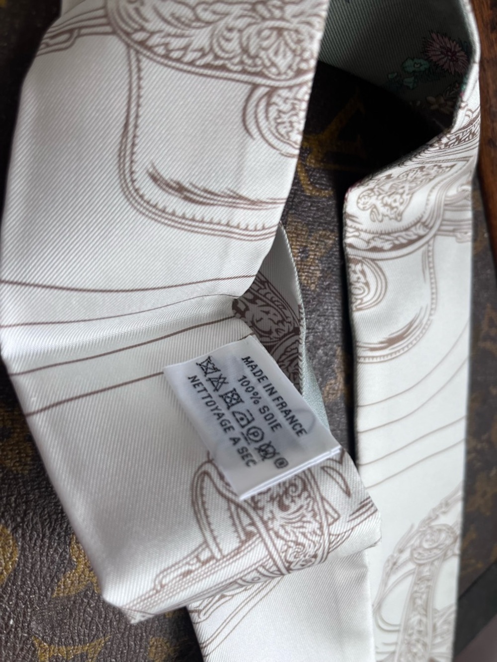 HERMES Twilly BRIDES DE GALA EN FLEURS Khaki/White/Multicolor Women scarf - Picture 3 of 3